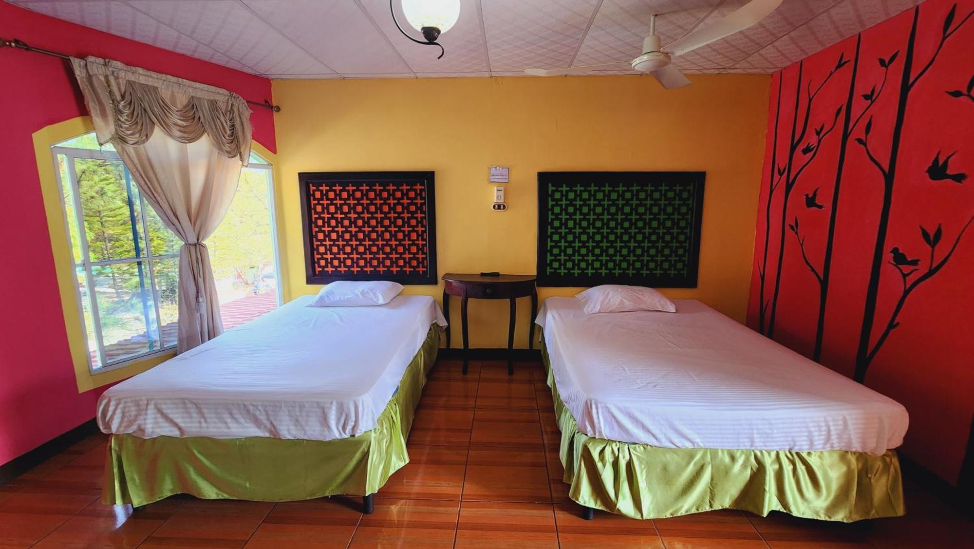 Hotel Y Restaurante Las Margaritas Perquín Room photo